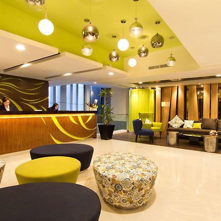 Bonnet Hotel Surabaja Zewnętrze zdjęcie
