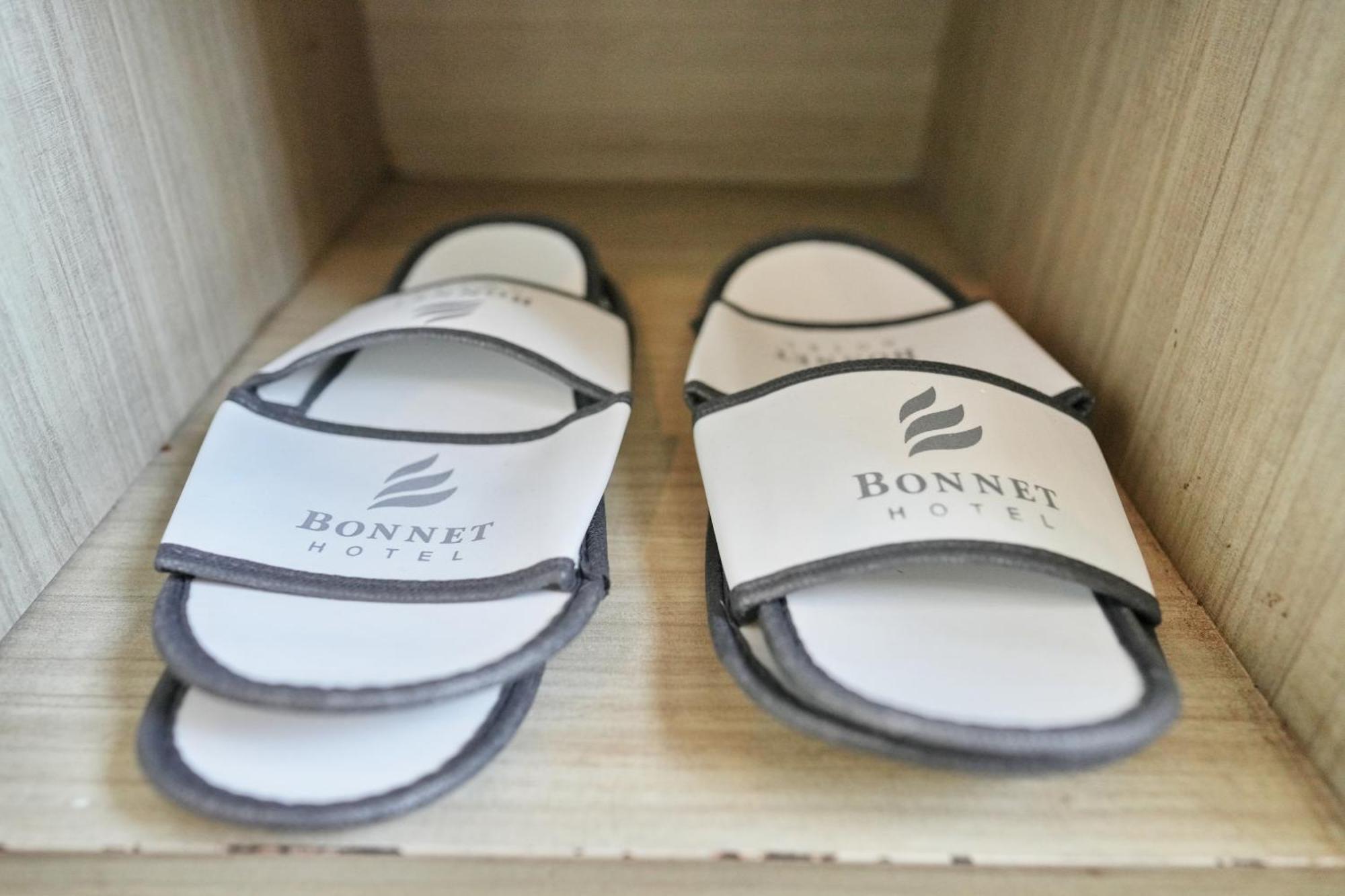 Bonnet Hotel Surabaja Zewnętrze zdjęcie