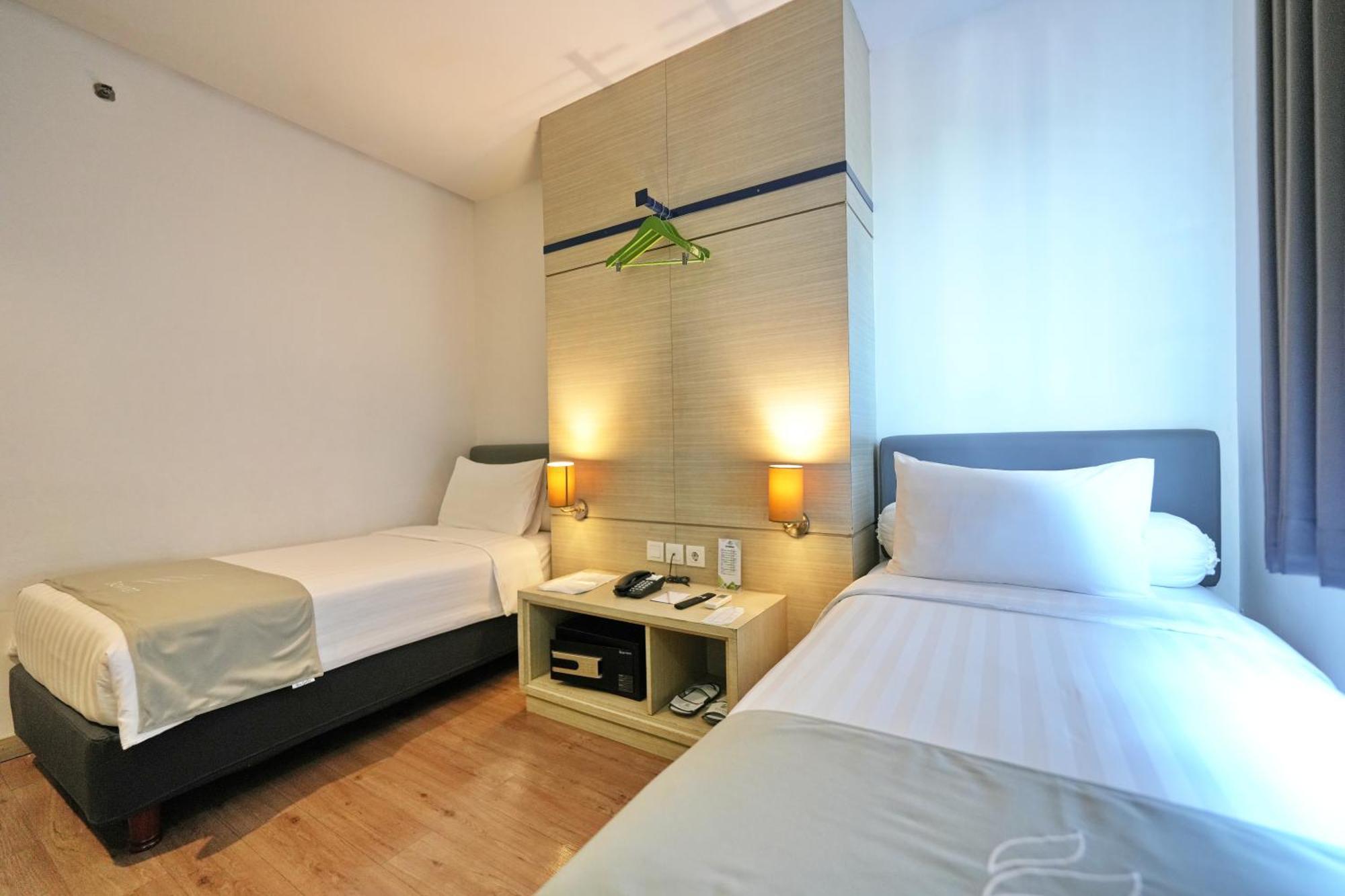 Bonnet Hotel Surabaja Zewnętrze zdjęcie