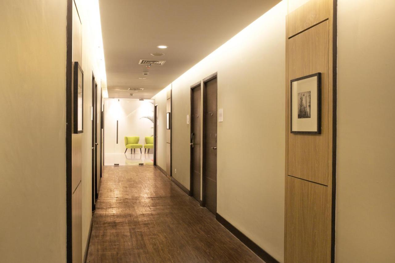Bonnet Hotel Surabaja Zewnętrze zdjęcie